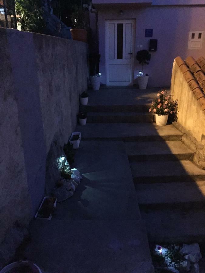 Apartment Lorena Sibenik Bagian luar foto
